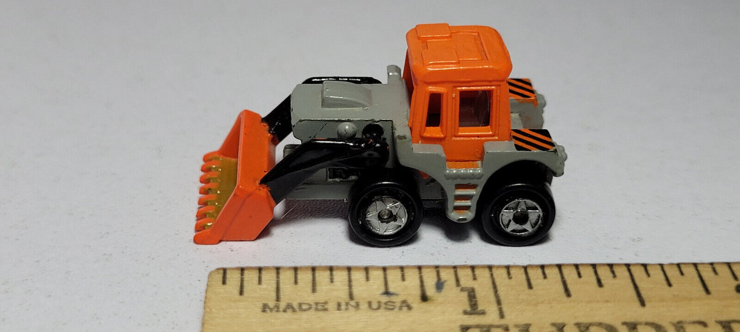 Construction Tractor Shovel Orange Gray Black Galoob Micro Machines Rare Vintage