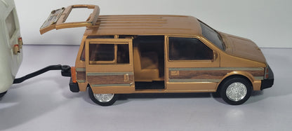 Plymouth Voyager Magic Wagon Promo U-Haul Vacationer Diecast Minivan Rare Vtg