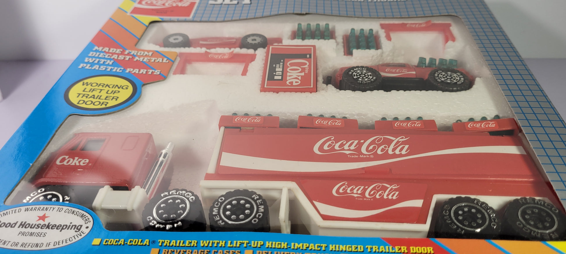 Delivery Semi Truck Remco Coca-Cola Diecast Set Coca Cola Rare Vintage 1988 Red